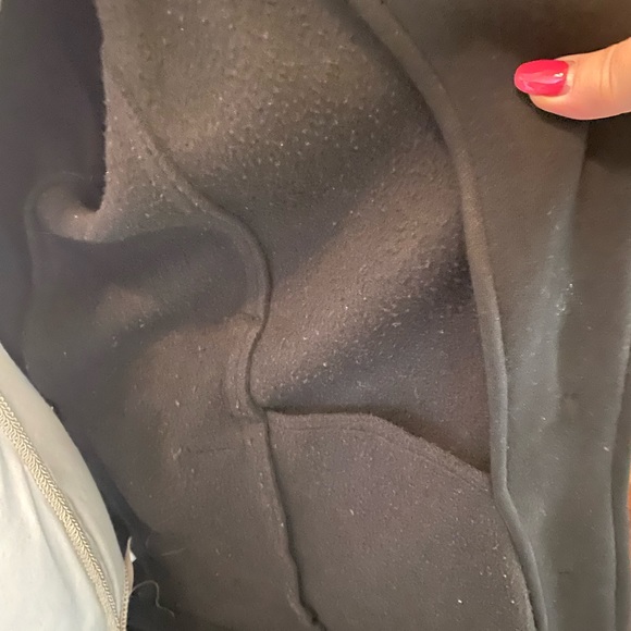 Gently Loved. IRIS Basic Woman’s Coat. Black 2 Side pockets, Button up &Tie - Picture 7 of 11